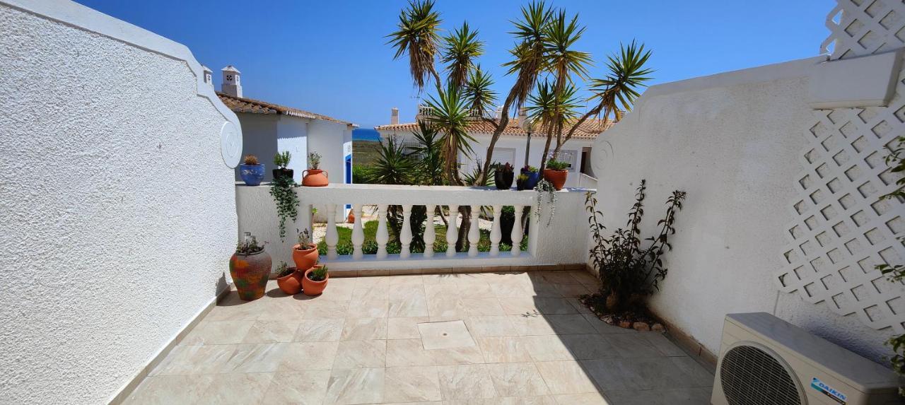 The Swallow'S Rest Beach House - Meia Praia Lagos Extérieur photo